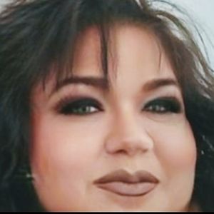 Meet your Posher, Michele